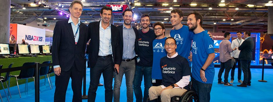 La nadadora paraolímpica Teresa Perales y el exfutbolista Luis Figo presentan la I Liga Unificada de eSports