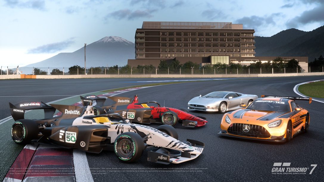 La actualización 1.32 de Gran Turismo 7 llega con 4 coches nuevos, 2 menús extras de GT Café y más paisajes